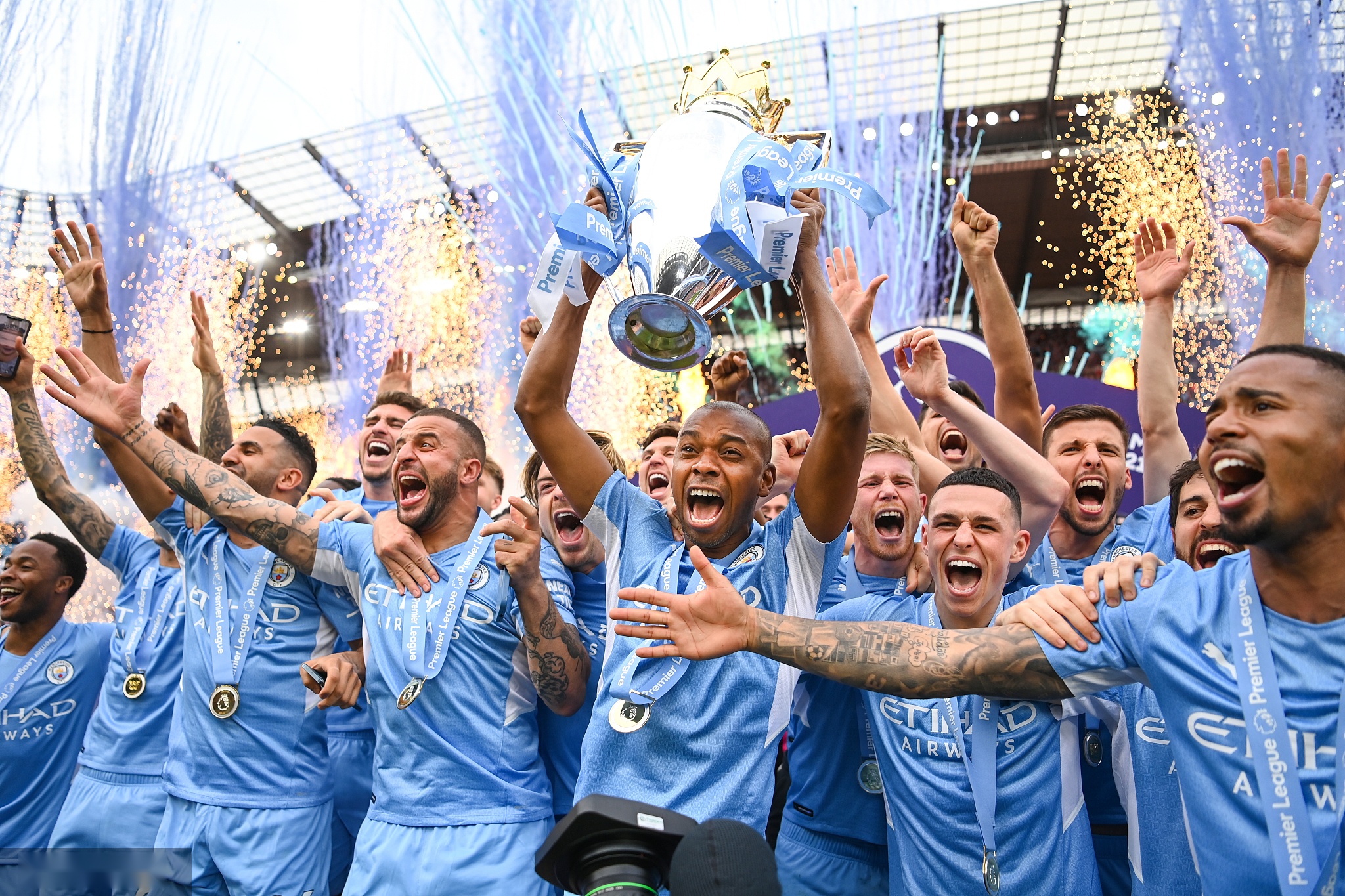 在高位做球 在高位做球