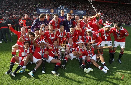 家队后防大 家队后防大